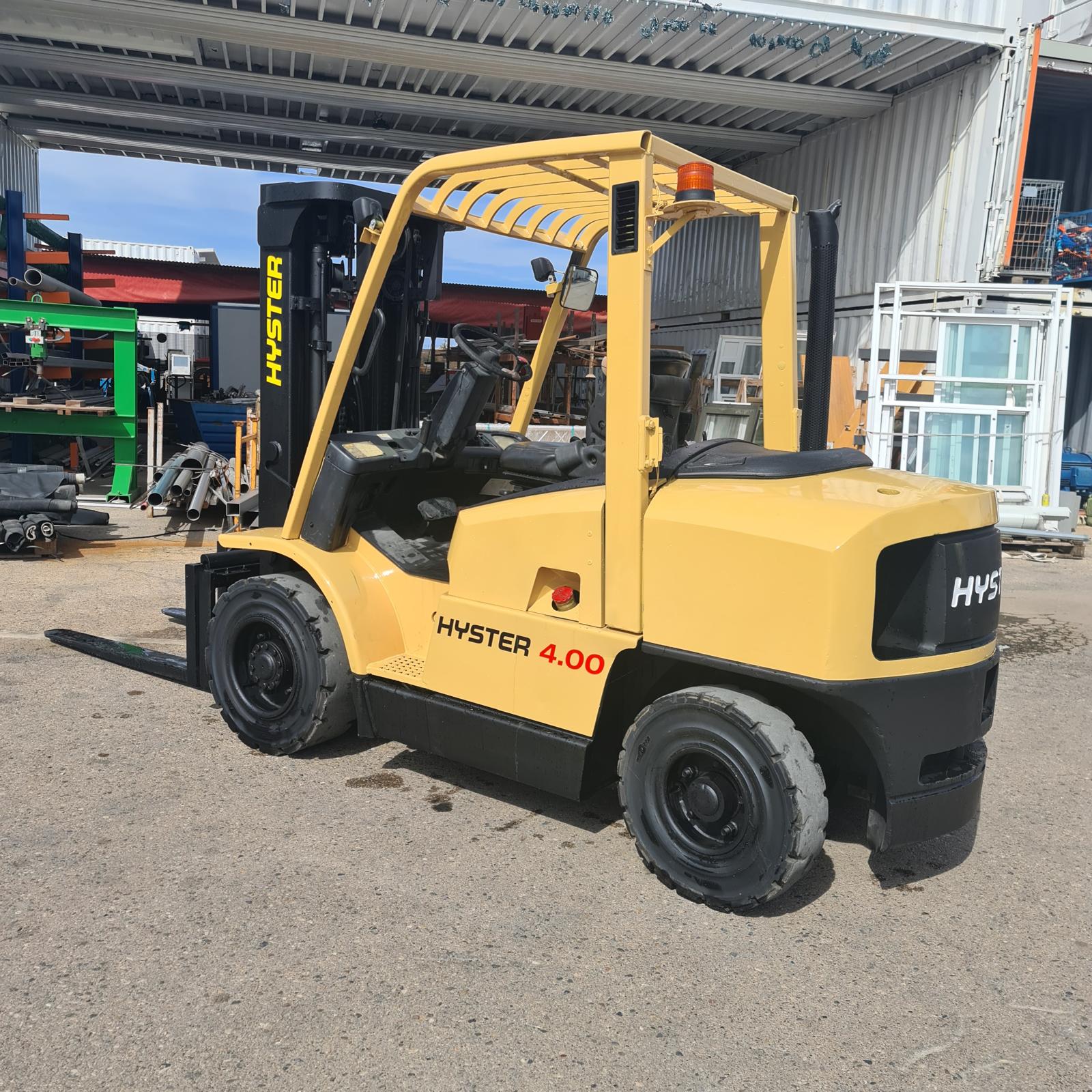 Carretilla elevadora usada Hyster H4.00XM para almacén, logística y carga pesada